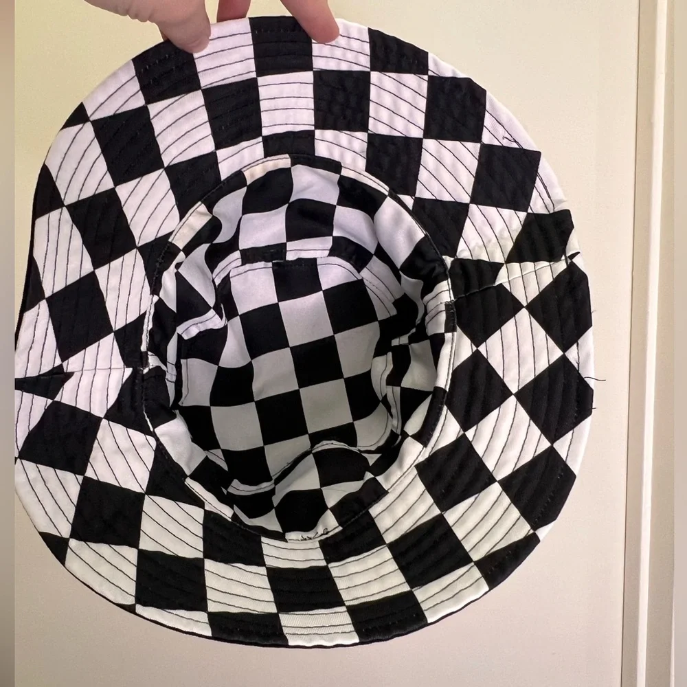 Y2K Smiley Daisy Reversible Bucket Hat Black Checkerboard Festival Hat - Picture 4 of 7